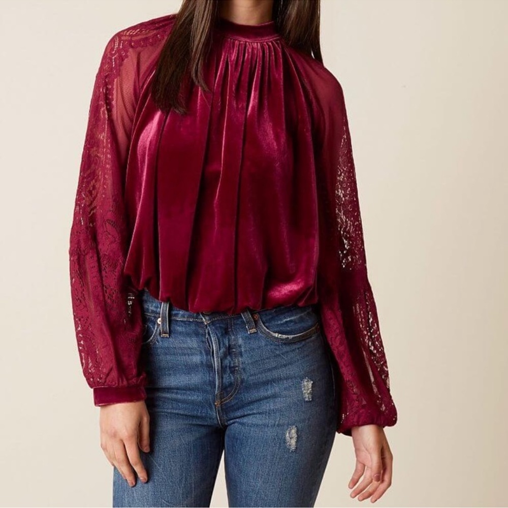 Free people raspberry lace blouse - Picture 1 of 6
